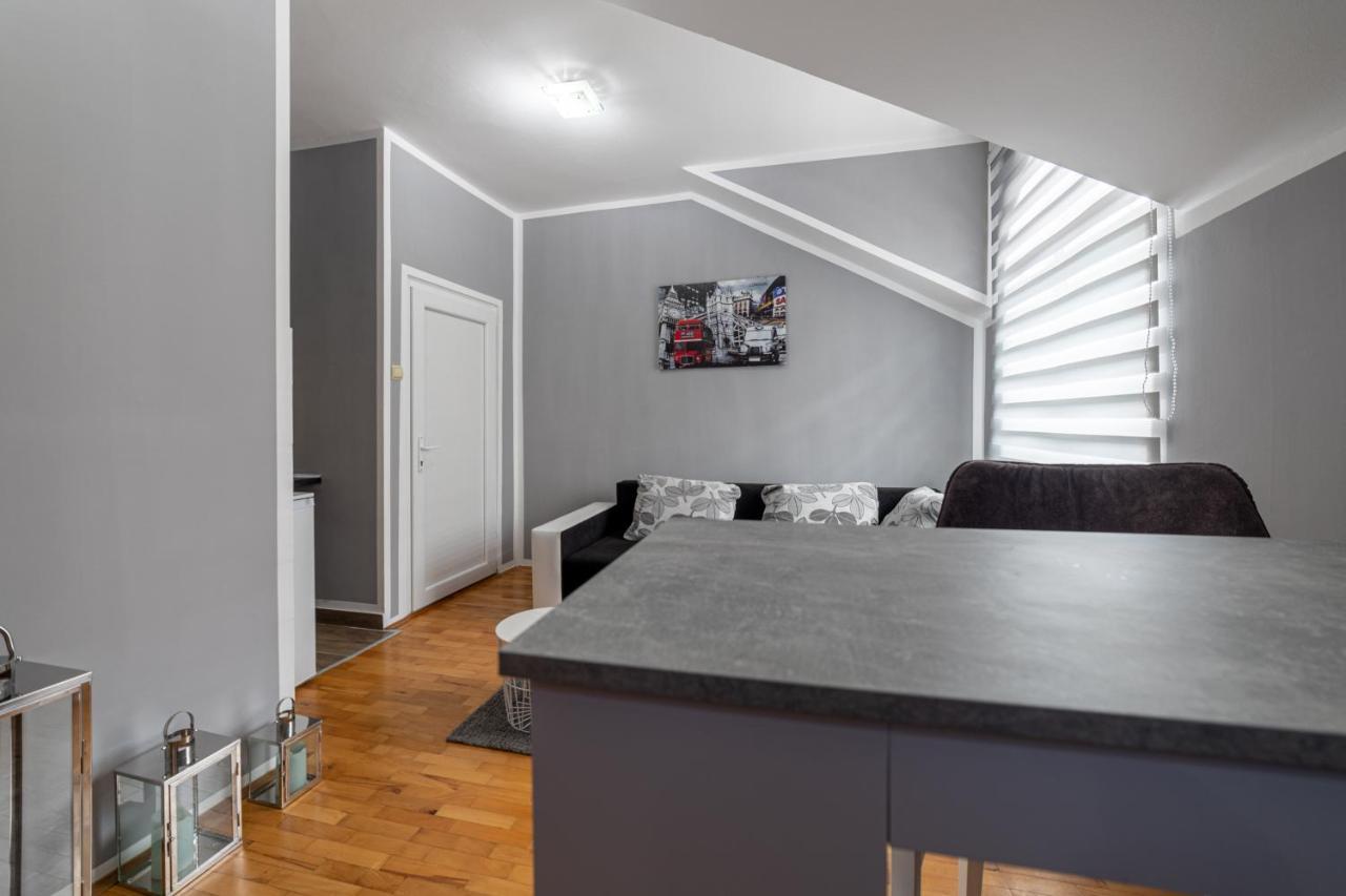Delux Apartmani Pozarevac Luaran gambar