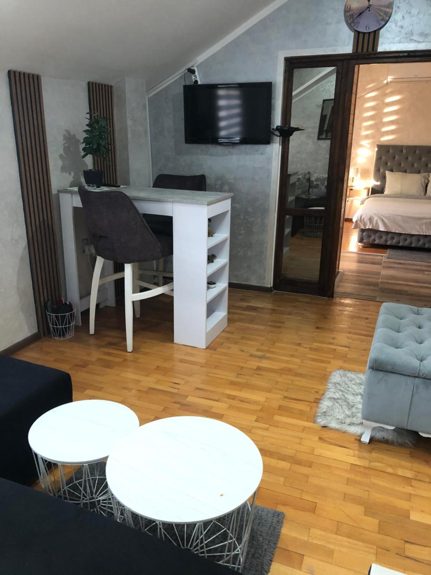 Delux Apartmani Pozarevac Luaran gambar